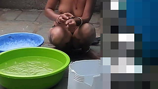 Beautiful step-sister is bathing in underwear in the open courtyard in the rain, step-brother is secretly watching his beautiful