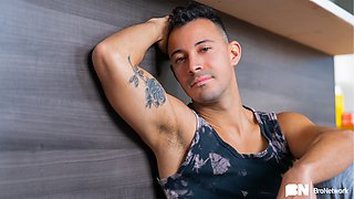 Hot AF: Santi Boom - Bro Network