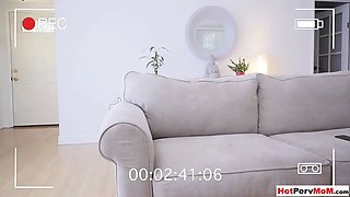 My hot new MILF girlfriend surprises me with a blowjob