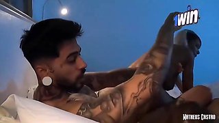 Matheus Castro In Tenho Uma Vizinha De Quarto Muito Gostosa