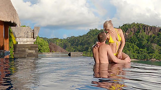 Great pool blowjob & cum swallow! You must watch it!