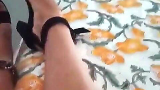 Regina love feet