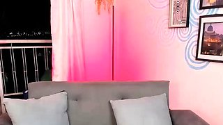 Hot amateur webcam teen masturbates for their fans