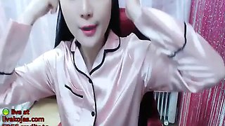 Tiny korean camgirl fucks her nice pussy: Big Tits, Amateur  Babe Porn