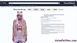 Perverted white dude bangs asian porno doll