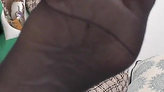 Smell Step-aunt's Sweaty Feet! Lady Victoria Valente