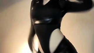 Hot brunette from squirt masturbating on webcam