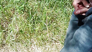 Risky masturbation in the park)