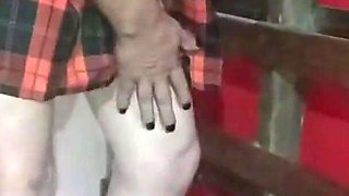 Sucking a Crossdresser 1