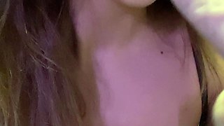 Big boobs webcam slut toys her asshole