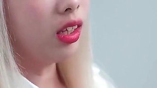 Dominant Boss Lady, Wang Yixin, Takes Advantage of Male Office Worker