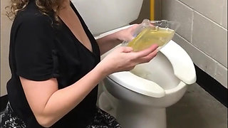 Pretty Babe Peeing & Showing Off Her Hot Ass