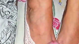 The Horny Stepmom in Slippers Always Wants Sex