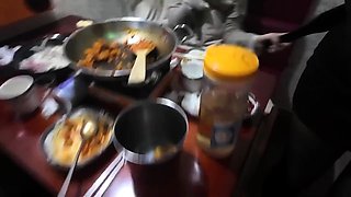 룸방에서 고추까고 게임하는 얼라들