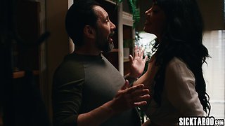 cougar drops on knees and gave a sucking cock