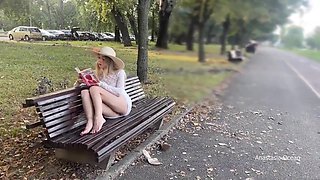 Wife Is Flashing Her Pussy To People In Park