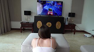 Game Over - Stepsister Pays Attention to the Wrong Controller