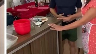 Kiffa Is a Hot Cooking Teacher