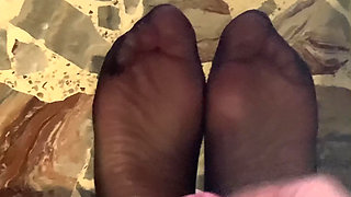 Cumming Soles of Feet to Secretary POV