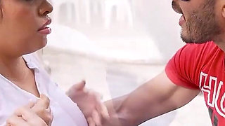 Butt and Horny Maid Takes the Opportunity to Seduce and Fuck Her Boss When They Are Alone at Home