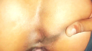 Cumming on top of the open ass of the domestic and naughty milf