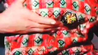 MMS video of Desi Indian Delhi lady fingering her pussy has been shared here