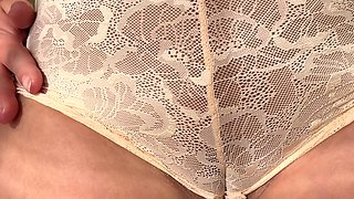 Showing off Bubble Ass and Worship in Panties