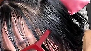2 Hot Babes Do an Amazing Blowjob Show