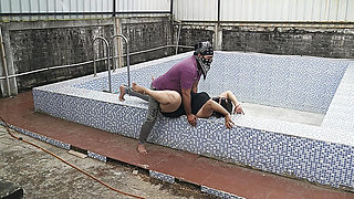 Indian Telugu Romantic Couple Enjoying Sucking Doggy Style Hard-core Fucking In Swimming Pool Telugu-Fuckers