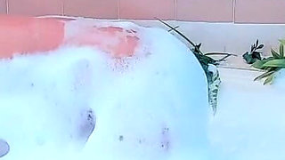 Foam Butt Shake
