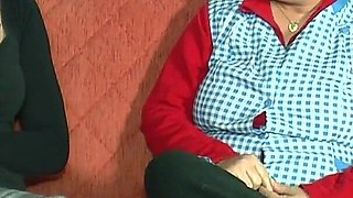 Old lady wants to make her pussy young in threesome
