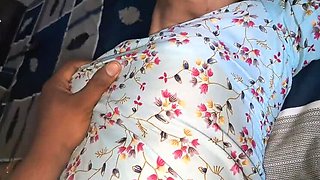 Hot Desi Bhabhi Xshika Cheats on Husband with Devar - Hindi Sex MMS Leaked