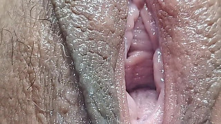 Ku the Insatiable MILF Masturbates with All Her Toys and Her Big 30cm Dildo