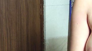 The Landlord Slapped a Lot with the Native Work Bai
