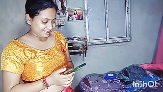 Priya Bhabhi Is Wearing a Very Beautiful Dress and Is Going to Make a New Real Video