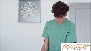 Im So Fucking Close! Dont Stop! - Horny Stepmom Melissa Stratton Loves Stepsons Dick