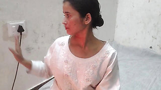 Police bale ne meri jabar dasti chudai kari