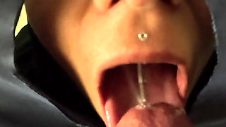 Glory Hole Blowjob Mia Niqab