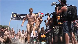 Naked run - vinderen får sex