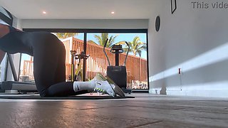 Real Amateur Suntanned Mega-slut needs a Supreme Plumbing from the POOL Fellow