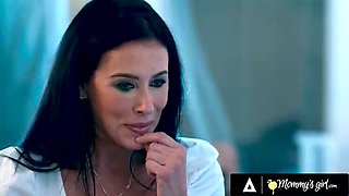 Reagan Foxx MILF Teaches Gia DiBella Stepdaughter How To Eat Pussy In Lesbian Reality Dream