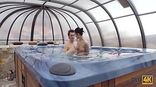 Angie Moon In Svelte Girl Facialized After Passionate Sex With Her Old Lover 10 Min