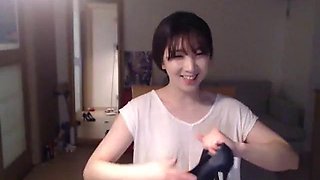 Horny Asian babe shows her body