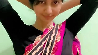 Desi Girl in Desi Dress Showing Her Tits