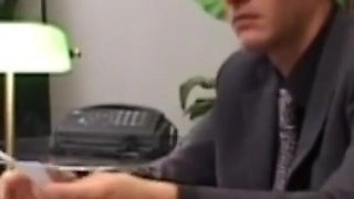 The Secretary Is Late to Make Amends and Gets Fucked by the Boss.