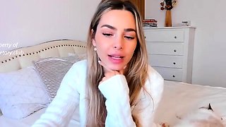 Blonde teen Sierras first erotic masturbation video