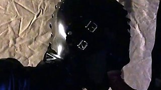 Strawberry Blowjob Fantasies i LaTex