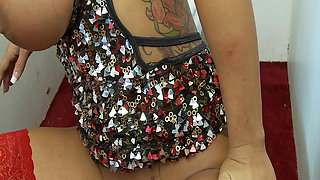 Girls in Hole Scene-2 exuberant Brunette with a Big Ass in Lingerie Fucking Hard in a Glory Hole