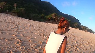 Big ass Thai amateur GF beach visit and homemade sex tape