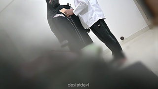 Doctor using hijab lady